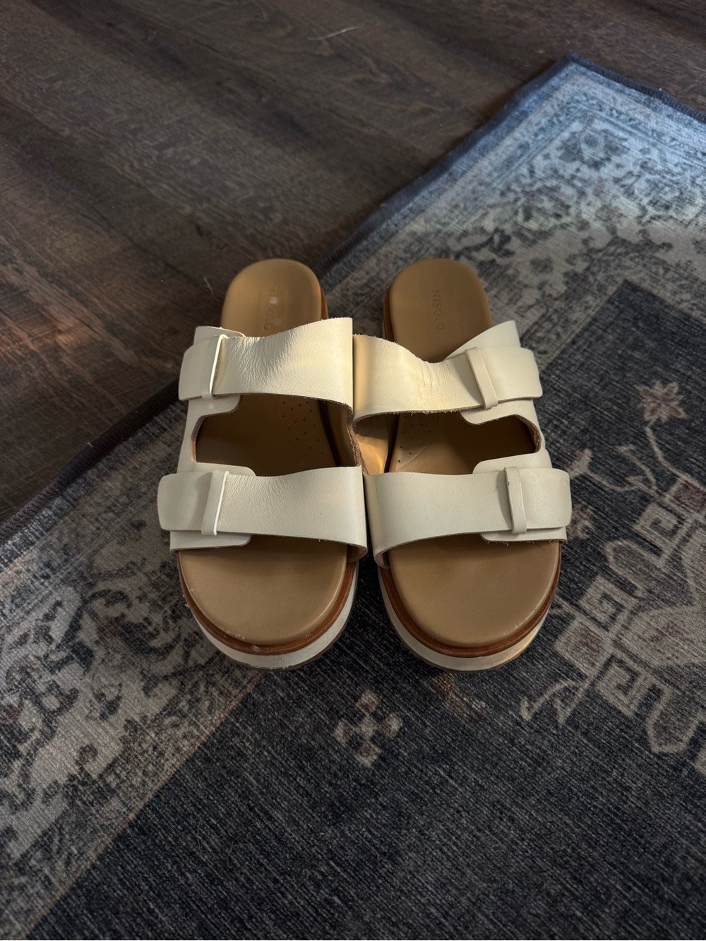 Nisolo Cream Double-Band Slide Sandals
